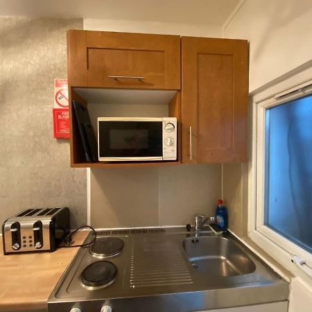 Ferienwohnung F1-Basement Studio Fits 3 Near Paddington London Exterior foto